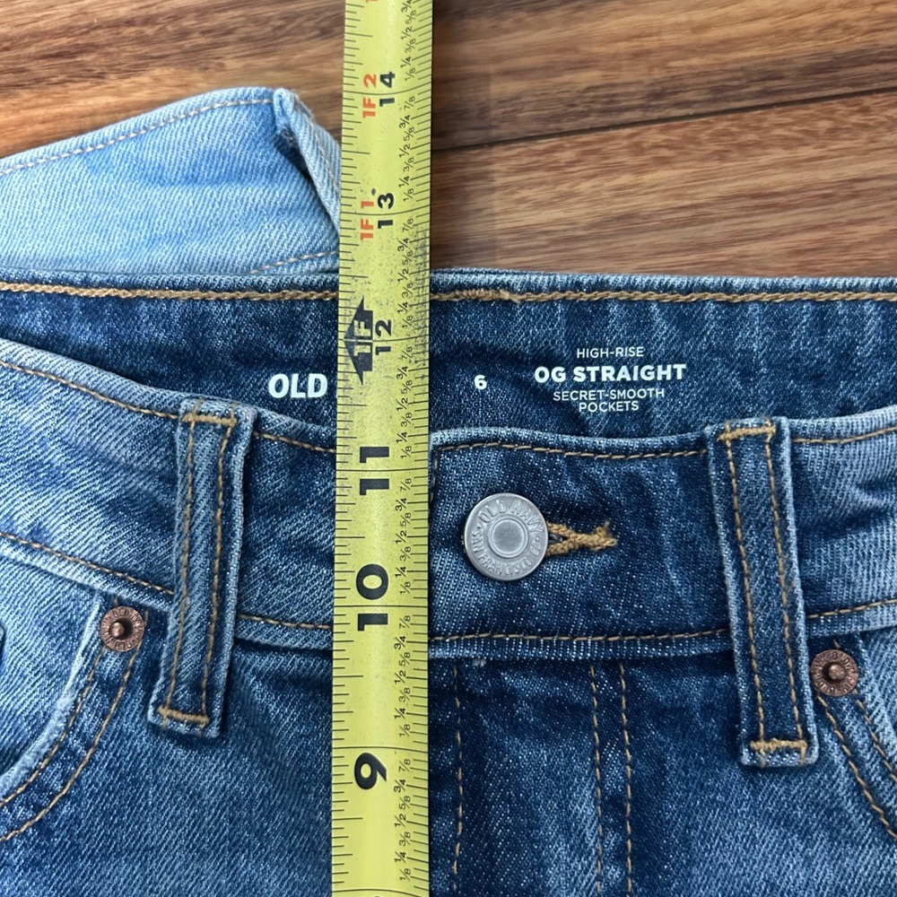 Old Navy Womens OG Straight High Rise Distressed Denim Shorts Size 6 - Picture 9 of 10
